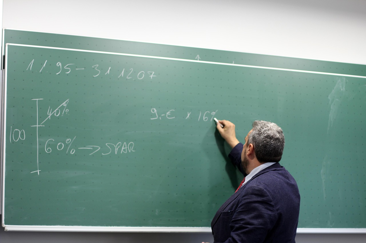 北师大版六年级数学上册教学详细规划方案
