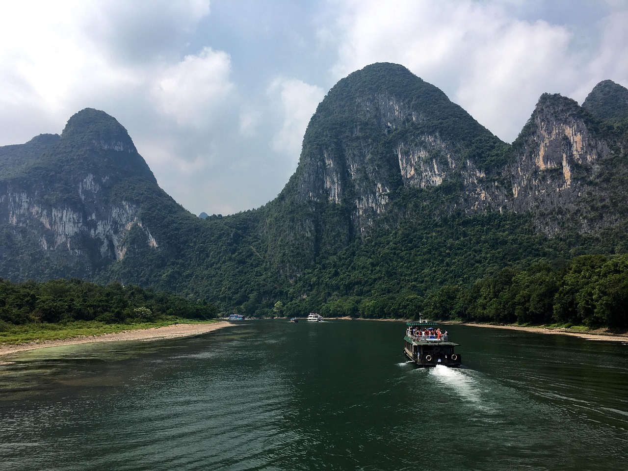 中国山水画之美，自然与人文的和谐交融探寻最炫目的风景画卷